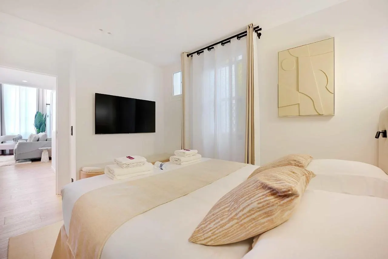 Elegant Apartment - 2Br-6P - Palais Royal Paris France