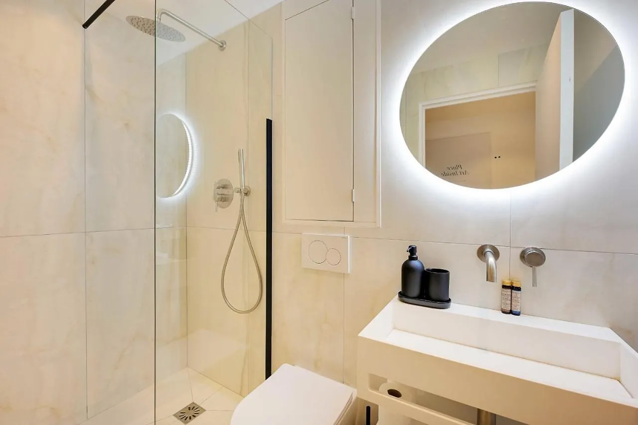 פריז Elegant Apartment - 2Br-6P - Palais Royal